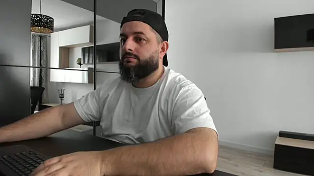 Snapshot of DravenPeak chatting on October 30, 2025, 12:06 pm DravenPeak online show from October 30, 2025, 12:06 pm