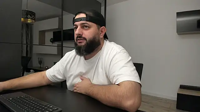 Snapshot of DravenPeak chatting on October 31, 2025, 5:36 pm DravenPeak online show from October 31, 2025, 5:36 pm