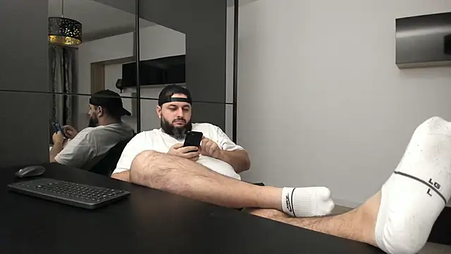 Snapshot of DravenPeak chatting on November 11, 2025, 7:25 pm DravenPeak online show from November 11, 2025, 7:25 pm