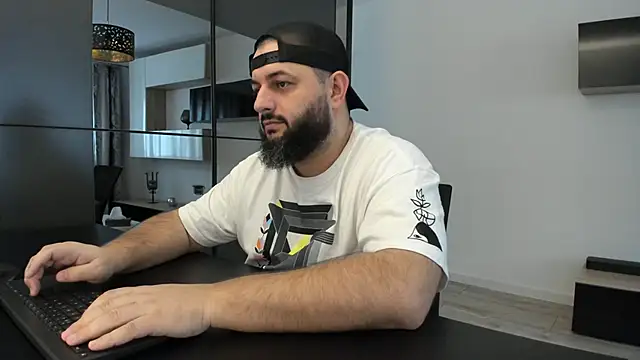 Snapshot of DravenPeak chatting on November 24, 2025, 11:54 am DravenPeak online show from November 24, 2025, 11:54 am