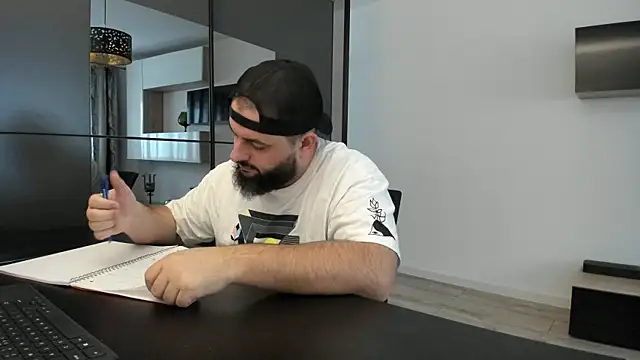 Snapshot of DravenPeak chatting on November 26, 2025, 10:49 am DravenPeak online show from November 26, 2025, 10:49 am