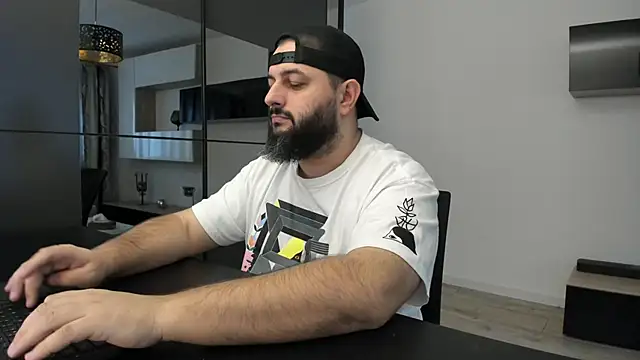 Snapshot of DravenPeak chatting on November 30, 2025, 12:20 pm DravenPeak online show from November 30, 2025, 12:20 pm