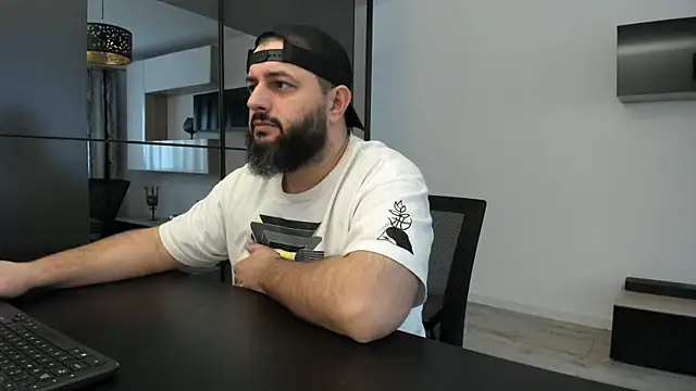 Snapshot of DravenPeak chatting on December 1, 2025, 10:09 am DravenPeak online show from December 1, 2025, 10:09 am