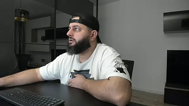 Snapshot of DravenPeak chatting on January 11, 2026, 8:03 pm DravenPeak online show from January 11, 2026, 8:03 pm