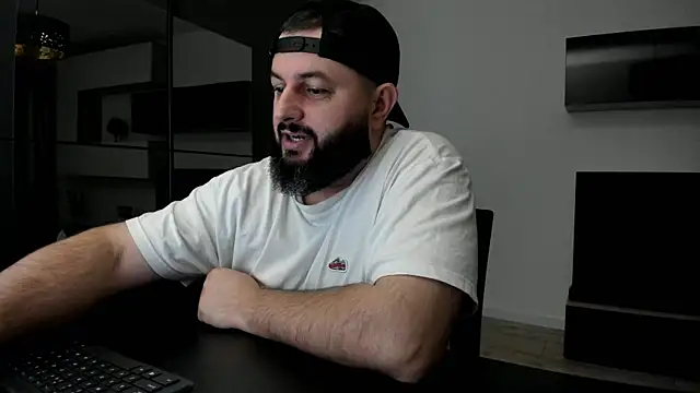 Snapshot of DravenPeak chatting on February 23, 2026, 7:00 pm DravenPeak online show from February 23, 2026, 7:00 pm