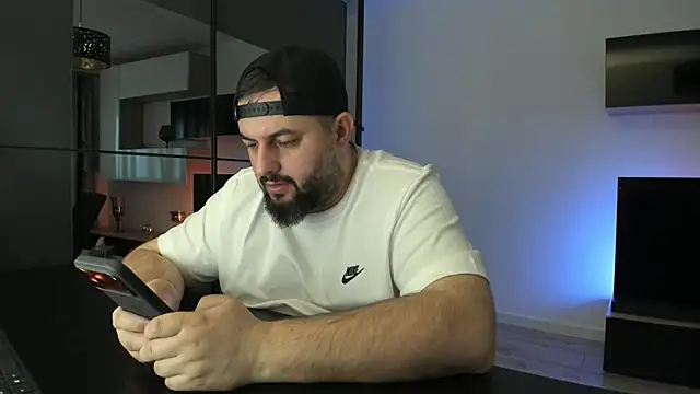 Snapshot of DravenPeak chatting on April 6, 2026, 4:30 pm DravenPeak online show from April 6, 2026, 4:30 pm