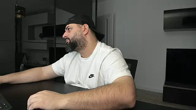 Snapshot of DravenPeak chatting on April 10, 2026, 5:39 pm DravenPeak online show from April 10, 2026, 5:39 pm