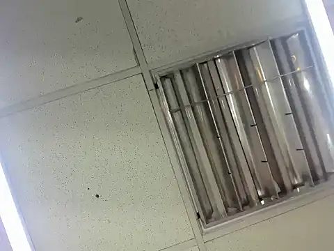 Aisha hotts777 online show from February 15, 2026, 6:32 am