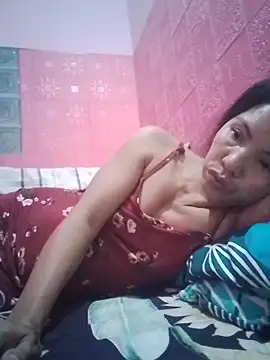 oceanlover23 online show from December 1, 2025, 7:57 am