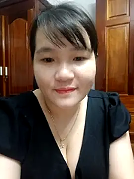  Babyrose  online show from October 15, 2025, 6:08 pm