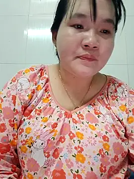  Babyrose  online show from March 26, 2026, 5:51 pm