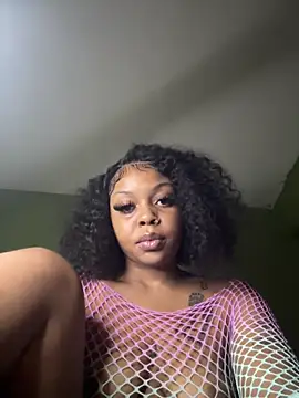 Liaprettygirl online show from April 23, 2026, 6:54 pm