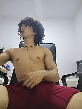 SoloRizo online show from November 23, 2025, 3:28 am