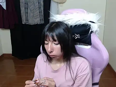 Snapshot of ScarlettShirahoshi chatting on November 24, 2025, 8:19 pm ScarlettShirahoshi online show from November 24, 2025, 8:19 pm