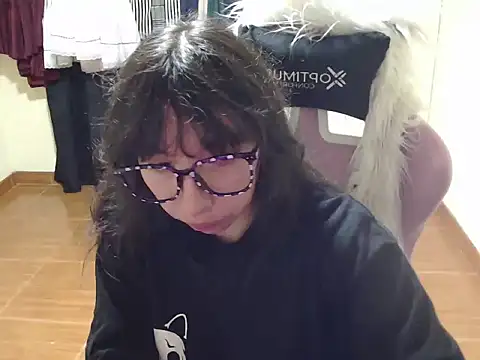 Snapshot of ScarlettShirahoshi chatting on December 21, 2025, 9:11 pm ScarlettShirahoshi online show from December 21, 2025, 9:11 pm