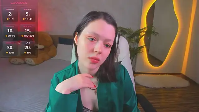 Lunar Lily online show from March 13, 2026, 5:36 am