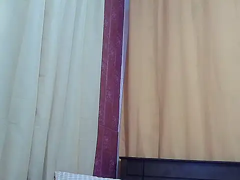 Snapshot of Elara8309 chatting on November 30, 2025, 1:20 am Elara8309 online show from November 30, 2025, 1:20 am