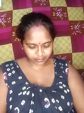 Hot-Show2 online show from April 13, 2026, 2:22 pm