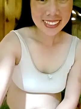 LyyChac online show from September 13, 2025, 1:49 am