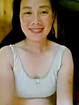 LyyChac online show from September 17, 2025, 12:51 pm