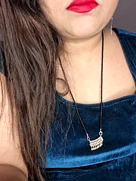 indian-hotmilfs online show from March 3, 2026, 6:36 pm