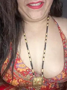 indian-hotmilfs online show from April 5, 2026, 7:22 pm