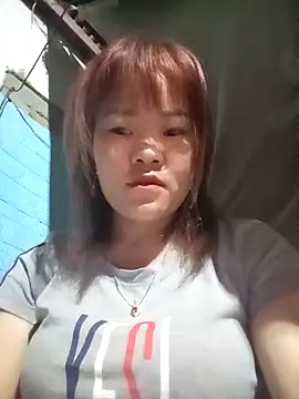 sukabae00 online show from October 18, 2025, 9:15 pm