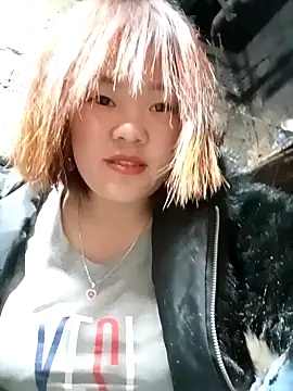 sukabae00 online show from February 2, 2026, 1:32 pm