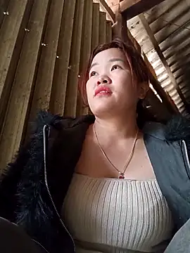 sukabae00 online show from March 10, 2026, 6:51 am