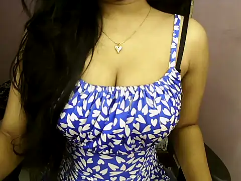 Snapshot of Brownie_baby chatting on December 15, 2025, 10:19 am Brownie baby online show from December 15, 2025, 10:19 am