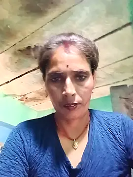 Snapshot of Arti13A chatting on June 5, 2026, 6:52 am Arti13A online show from June 5, 2026, 6:52 am