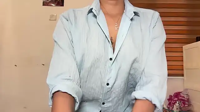 LucytheDevilQueen online show from March 3, 2026, 4:07 am