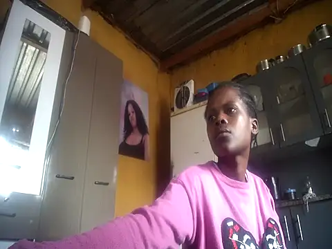 Caramelchick01 online show from November 18, 2025, 11:03 am