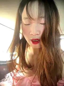 littleqiu online show from September 13, 2025, 7:19 am