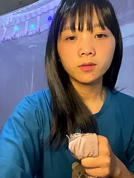 thaoyeuuu online show from September 8, 2025, 2:49 pm