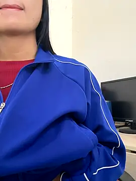 thaoyeuuu online show from October 10, 2025, 2:10 am