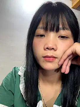 thaoyeuuu online show from October 12, 2025, 12:59 pm