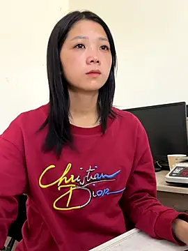 thaoyeuuu online show from October 31, 2025, 2:23 am