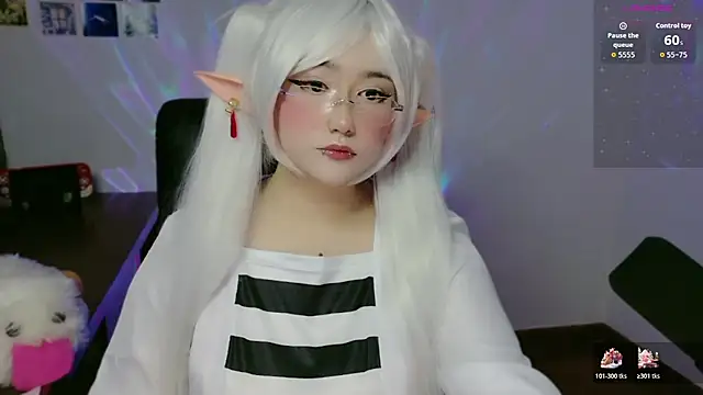 Livelle69 online show from November 21, 2025, 3:05 am