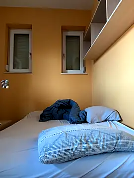 Snapshot of Raveman chatting on October 24, 2025, 7:38 am Raveman online show from October 24, 2025, 7:38 am