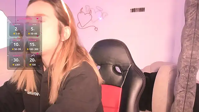 kristal joi dl online show from September 17, 2025, 12:40 pm