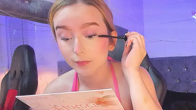 kristal joi dl online show from November 25, 2025, 2:11 am