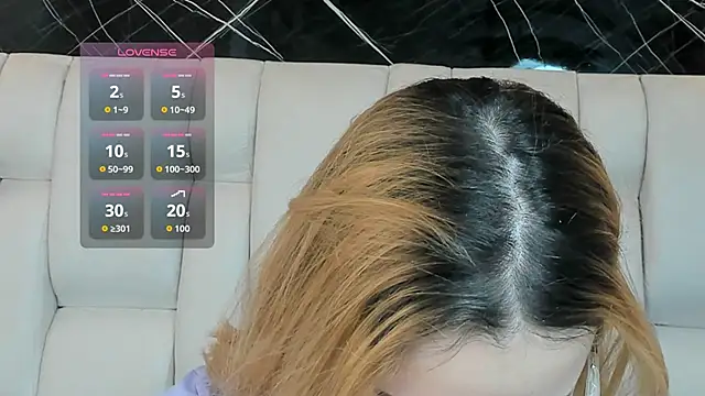 kristal joi dl online show from November 30, 2025, 1:26 pm