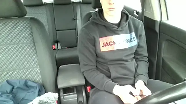 I dont know 00 online show from February 11, 2026, 1:27 pm