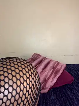 Lady-Amina online show from December 19, 2025, 3:24 am