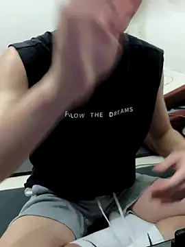 Snapshot of CYCYCYCYCY chatting on October 1, 2025, 2:45 pm CYCYCYCYCY online show from October 1, 2025, 2:45 pm