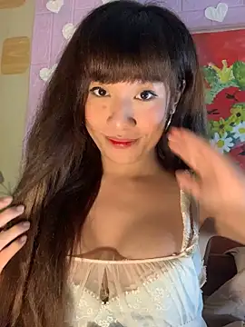 SassyLaurier online show from October 4, 2025, 7:23 pm