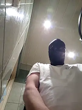 Snapshot of RimMasterAndYourJuice chatting on April 5, 2026, 10:18 pm RimMasterAndYourJuice online show from April 5, 2026, 10:18 pm