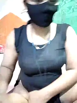 Mistompa24 online show from October 29, 2025, 3:25 pm