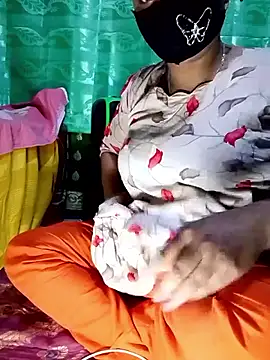 Mistompa24 online show from November 25, 2025, 4:56 am